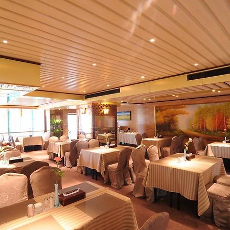 Wa King Town Hotel Canton Esterno foto