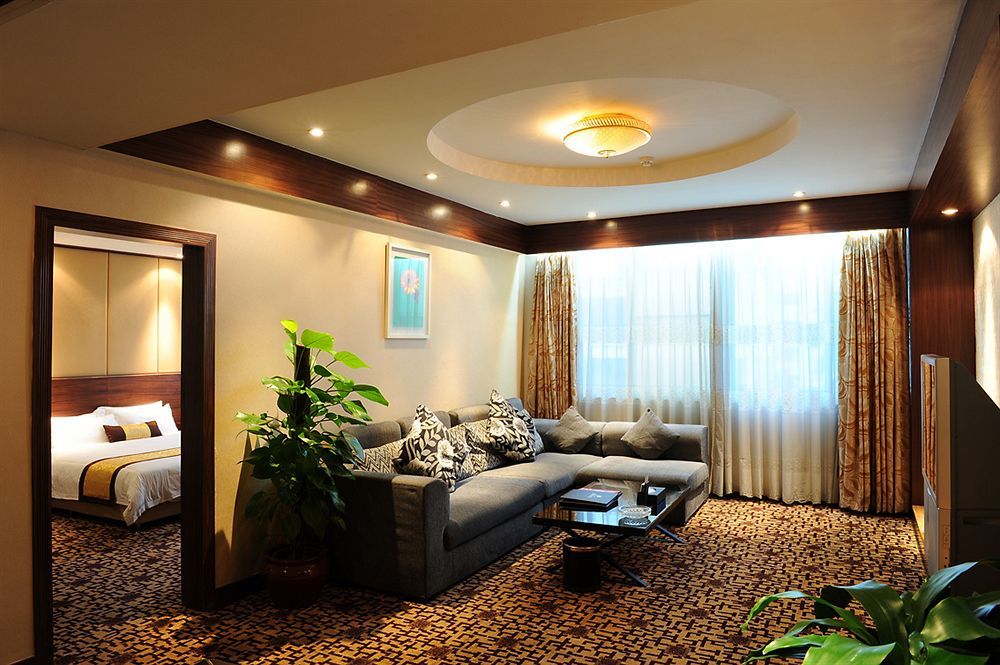 Wa King Town Hotel Canton Esterno foto